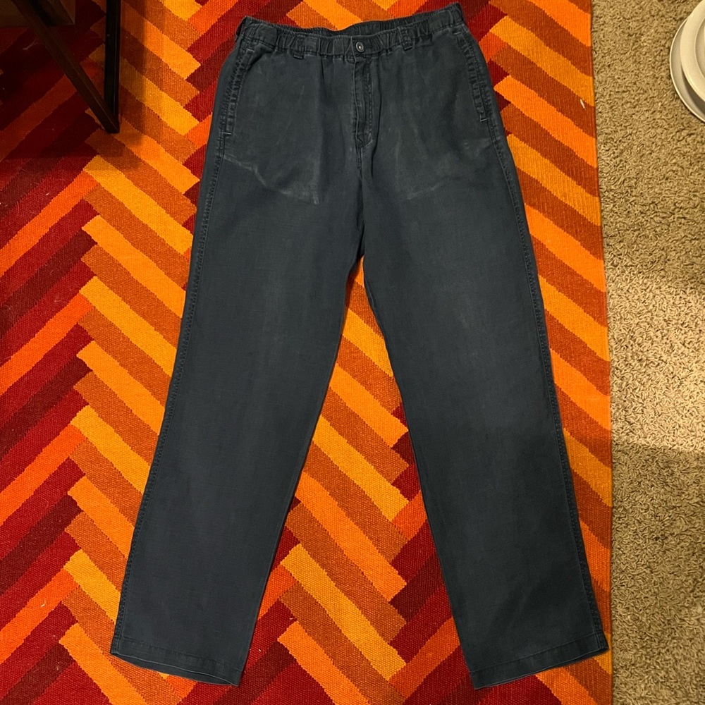 Gently Used Tommy Bahama Navy Blue 100% Linen E-Waist Size M. Length 32